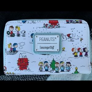 NWOT Loungefly Peanuts Christmas Wallet